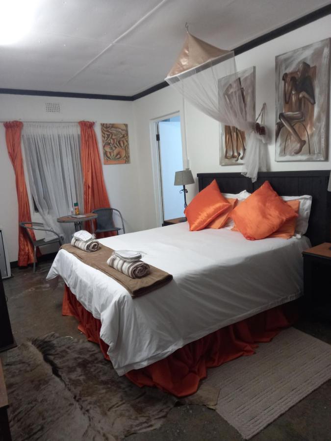 Geckos B&B And Self-Catering Coffee Bay Ngoại thất bức ảnh