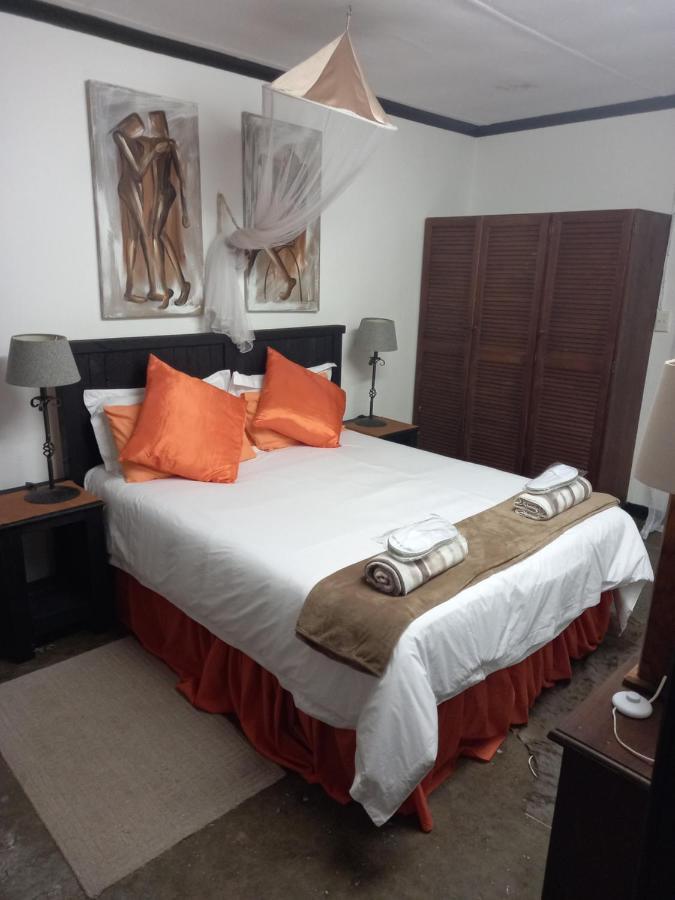Geckos B&B And Self-Catering Coffee Bay Ngoại thất bức ảnh