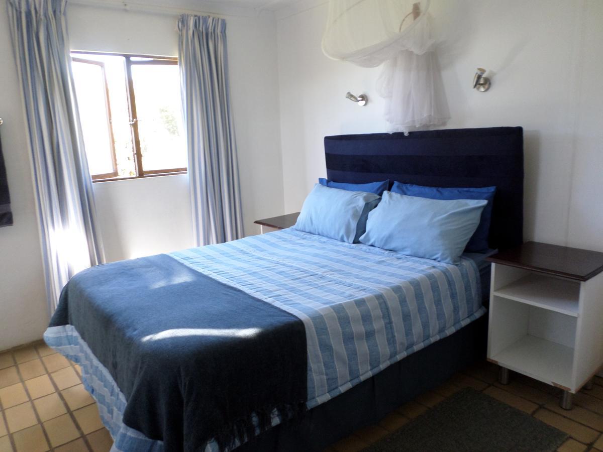 Geckos B&B And Self-Catering Coffee Bay Ngoại thất bức ảnh
