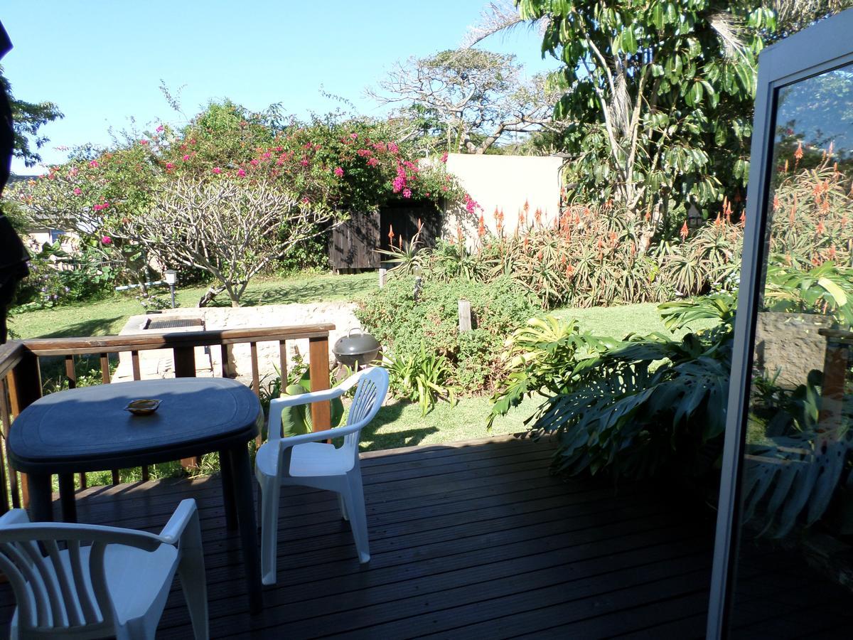 Geckos B&B And Self-Catering Coffee Bay Ngoại thất bức ảnh